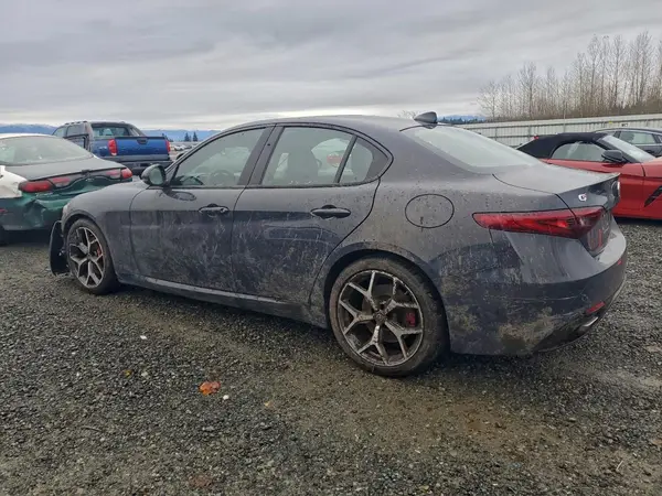 ZARFANANXK7613676 2019 ALFA ROMEO GIULIA - Image 2