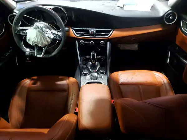 ZARFANANXL7634786 2020 ALFA ROMEO GIULIA - Image 8
