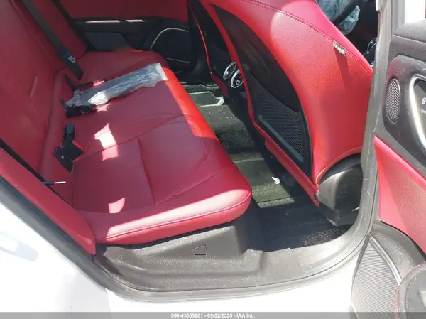 ZARFANANXM7644302 2021 ALFA ROMEO GIULIA - Image 8