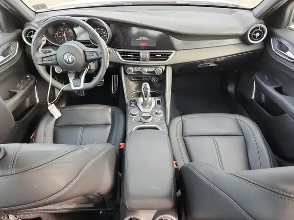 ZARFANANXN7660310 2022 ALFA ROMEO GIULIA - Image 8