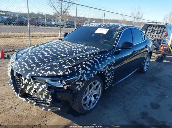ZARFANBN0K7602507 2019 ALFA ROMEO GIULIA - Image 2