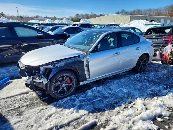 ZARFANBN0K7604046 2019 ALFA ROMEO GIULIA - Image 1