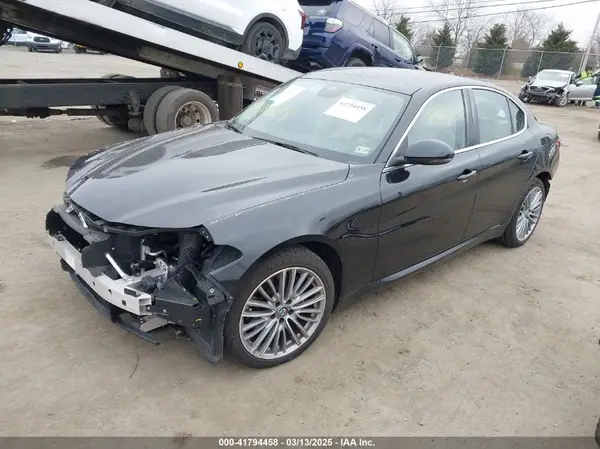 ZARFANBN0K7604693 2019 ALFA ROMEO GIULIA - Image 2