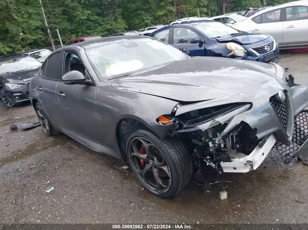 ZARFANBN0K7605794 2019 ALFA ROMEO GIULIA - Image 1