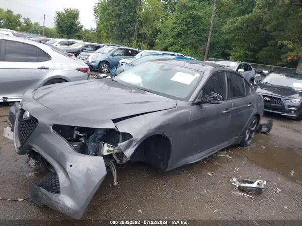 ZARFANBN0K7605794 2019 ALFA ROMEO GIULIA - Image 2
