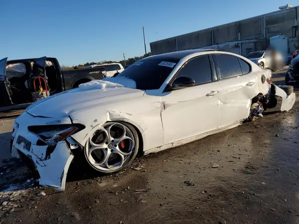 ZARFANBN0K7605925 2019 ALFA ROMEO GIULIA - Image 1