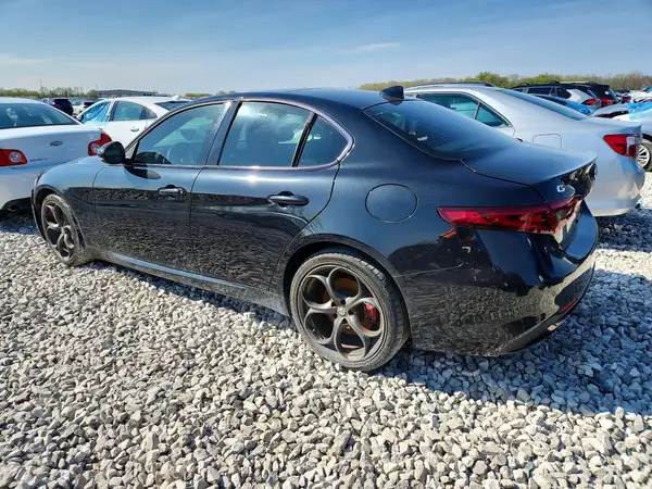 ZARFANBN0K7608212 2019 ALFA ROMEO GIULIA - Image 2