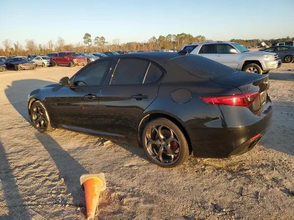 ZARFANBN0K7621770 2019 ALFA ROMEO GIULIA - Image 2