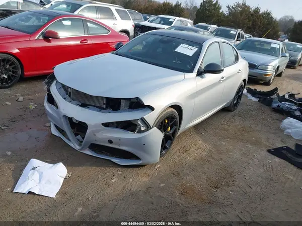 ZARFANBN0L7638568 2020 ALFA ROMEO GIULIA - Image 2