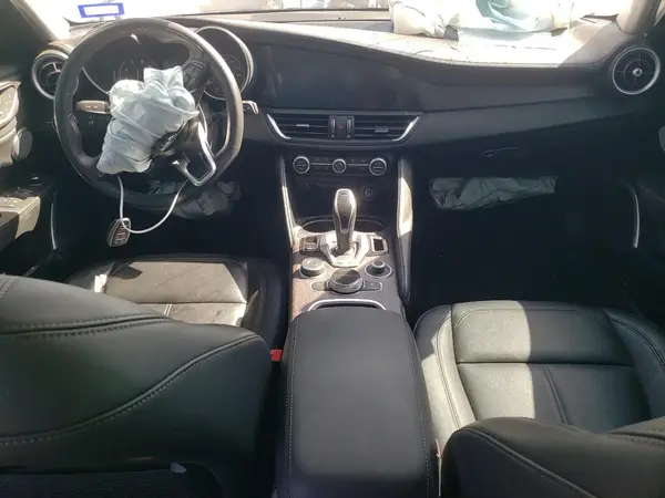 ZARFANBN0M7642850 2021 ALFA ROMEO GIULIA - Image 8
