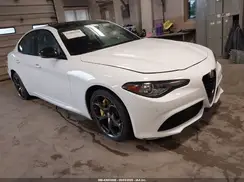 ZARFANBN0M7647630 2021 ALFA ROMEO GIULIA