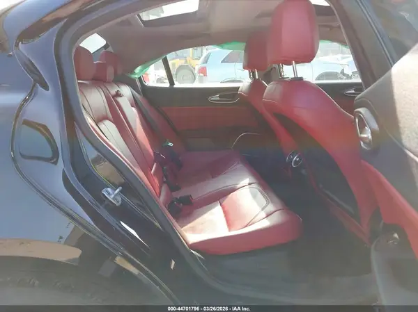 ZARFANBN0M7648230 2021 ALFA ROMEO GIULIA - Image 8