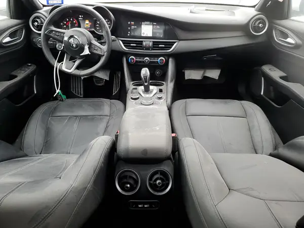 ZARFANBN0N7656393 2022 ALFA ROMEO GIULIA - Image 8