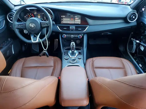 ZARFANBN0N7656751 2022 ALFA ROMEO GIULIA - Image 8