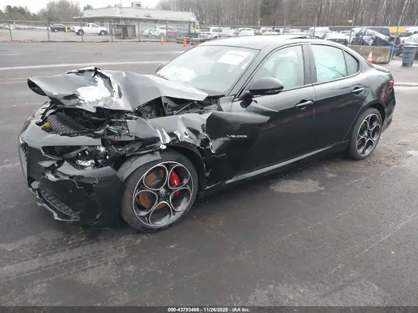 ZARFANBN0N7657463 2022 ALFA ROMEO GIULIA - Image 2