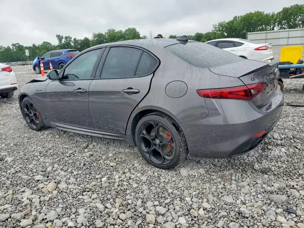 ZARFANBN0N7659813 2022 ALFA ROMEO GIULIA - Image 2