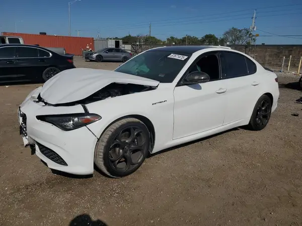 ZARFANBN0P7670975 2023 ALFA ROMEO GIULIA - Image 1