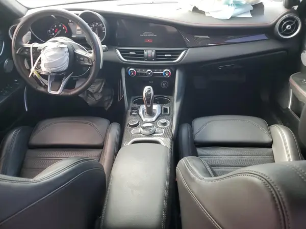 ZARFANBN0P7670975 2023 ALFA ROMEO GIULIA - Image 8