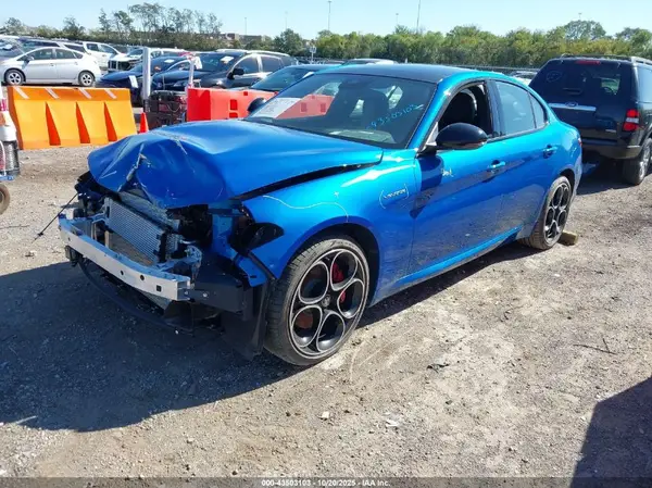 ZARFANBN0P7672788 2023 ALFA ROMEO GIULIA - Image 2