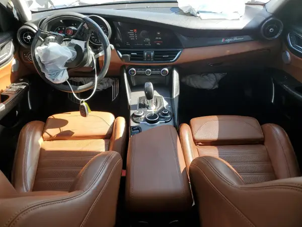ZARFANBN1K7604699 2019 ALFA ROMEO GIULIA - Image 8