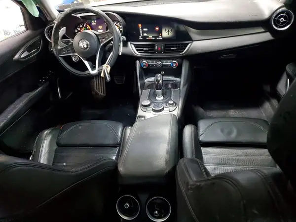 ZARFANBN1K7608560 2019 ALFA ROMEO GIULIA - Image 8