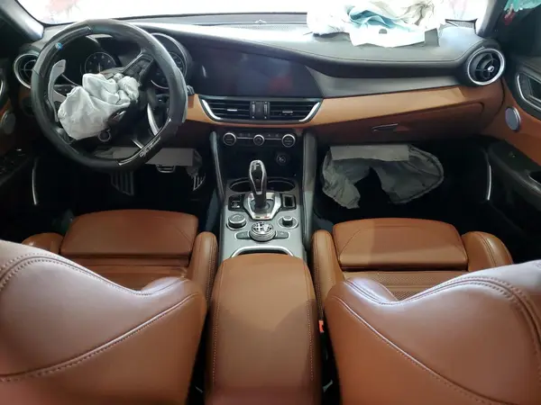 ZARFANBN1L7636246 2020 ALFA ROMEO GIULIA - Image 8