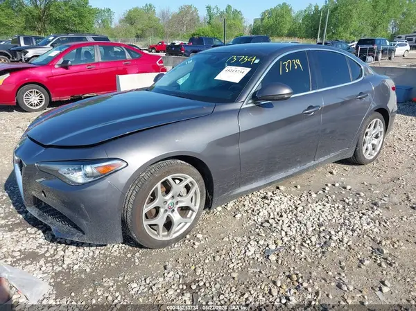 ZARFANBN1L7636800 2020 ALFA ROMEO GIULIA - Image 2