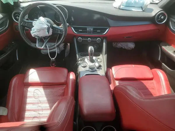 ZARFANBN1M7640119 2021 ALFA ROMEO GIULIA - Image 8