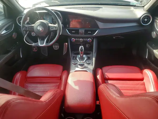 ZARFANBN1N7652787 2022 ALFA ROMEO GIULIA - Image 8