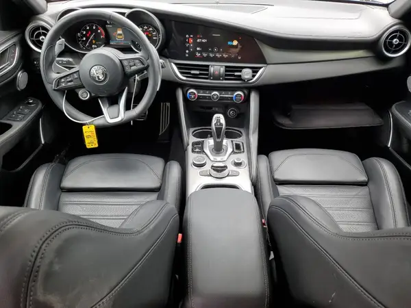 ZARFANBN1P7669866 2023 ALFA ROMEO GIULIA - Image 8