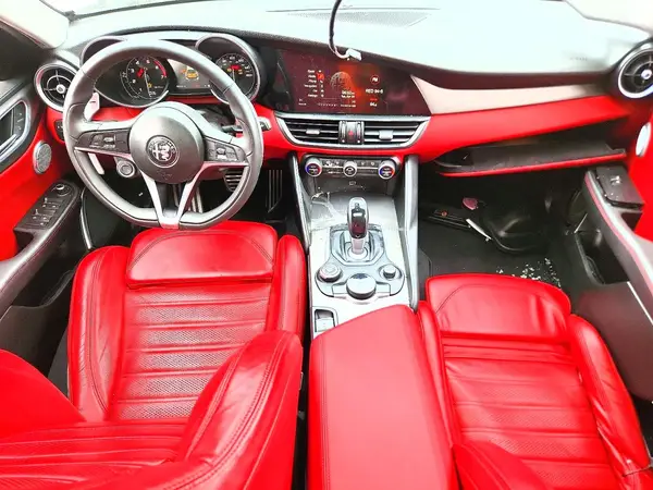 ZARFANBN2K7600421 2019 ALFA ROMEO GIULIA - Image 8