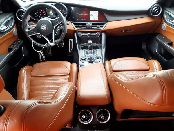 ZARFANBN2K7604212 2019 ALFA ROMEO GIULIA - Image 8