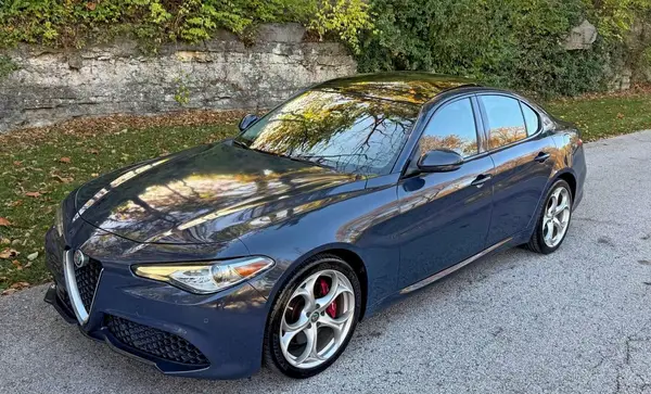 ZARFANBN2K7612973 2019 ALFA ROMEO GIULIA - Image 2