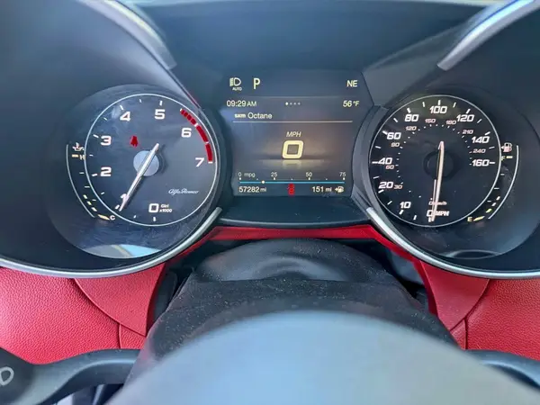 ZARFANBN2K7612973 2019 ALFA ROMEO GIULIA - Image 8