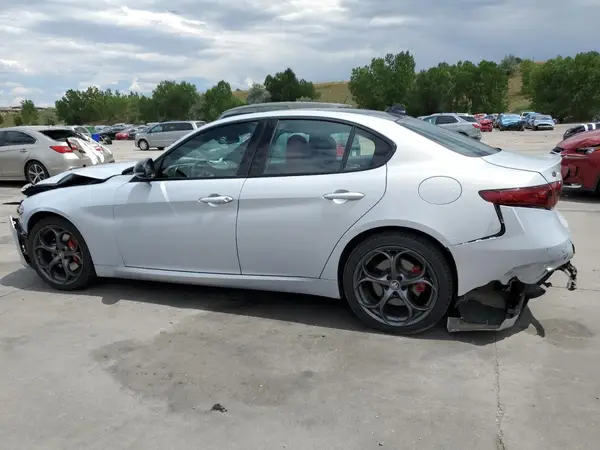 ZARFANBN2L7632402 2020 ALFA ROMEO GIULIA - Image 2