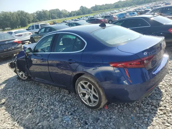 ZARFANBN2L7639172 2020 ALFA ROMEO GIULIA - Image 2