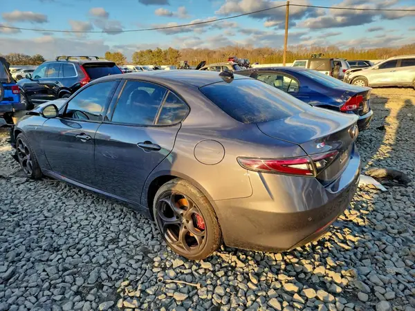ZARFANBN2R7681513 2024 ALFA ROMEO GIULIA - Image 2