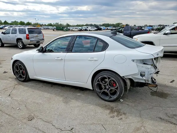 ZARFANBN2R7687876 2024 ALFA ROMEO GIULIA - Image 2