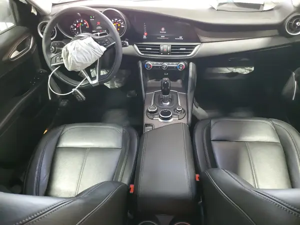 ZARFANBN3K7599814 2019 ALFA ROMEO GIULIA - Image 8
