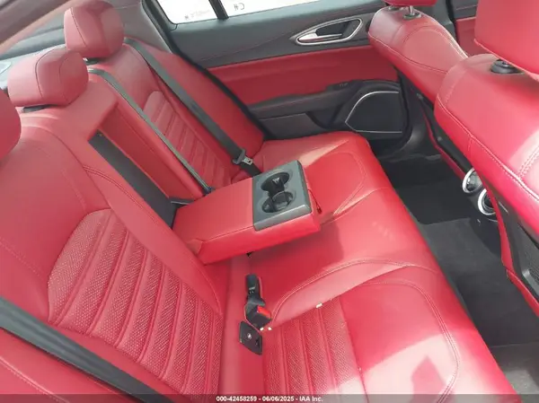 ZARFANBN3K7601349 2019 ALFA ROMEO GIULIA - Image 8