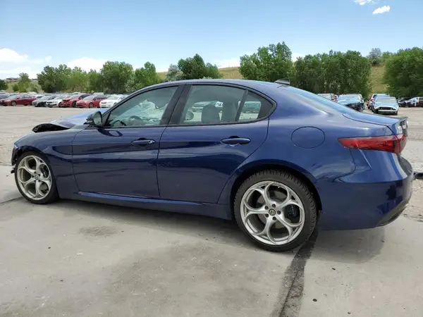 ZARFANBN3K7602596 2019 ALFA ROMEO GIULIA - Image 2