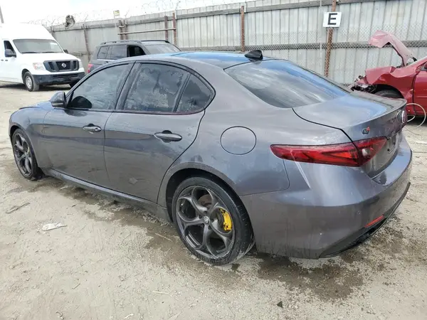 ZARFANBN3K7621536 2019 ALFA ROMEO GIULIA - Image 2