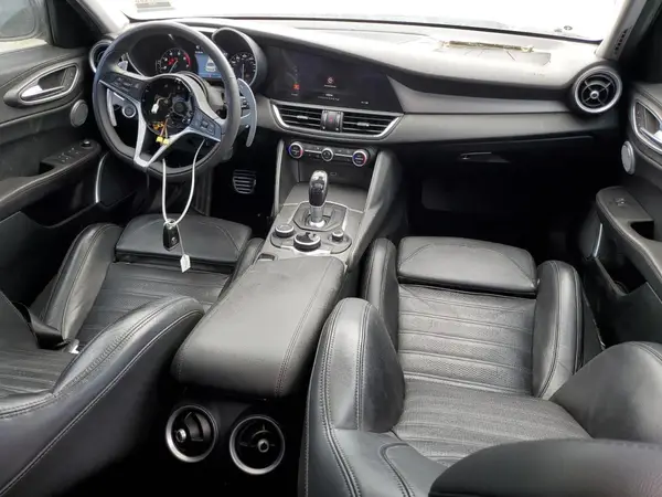 ZARFANBN3K7621536 2019 ALFA ROMEO GIULIA - Image 8