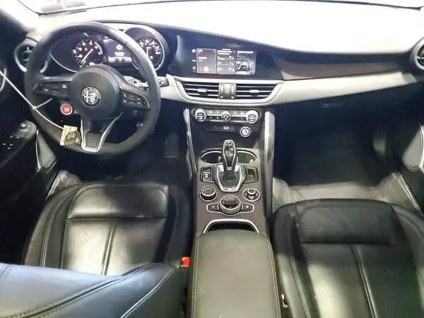 ZARFANBN3L7625815 2020 ALFA ROMEO GIULIA - Image 8