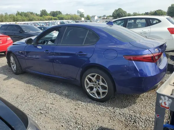 ZARFANBN3L7629346 2020 ALFA ROMEO GIULIA - Image 2