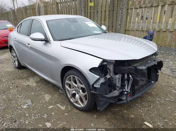 ZARFANBN3L7630545 2020 ALFA ROMEO GIULIA