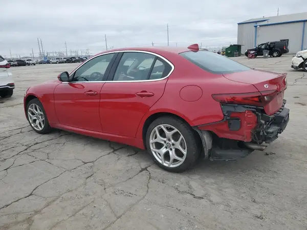 ZARFANBN3L7636605 2020 ALFA ROMEO GIULIA - Image 2