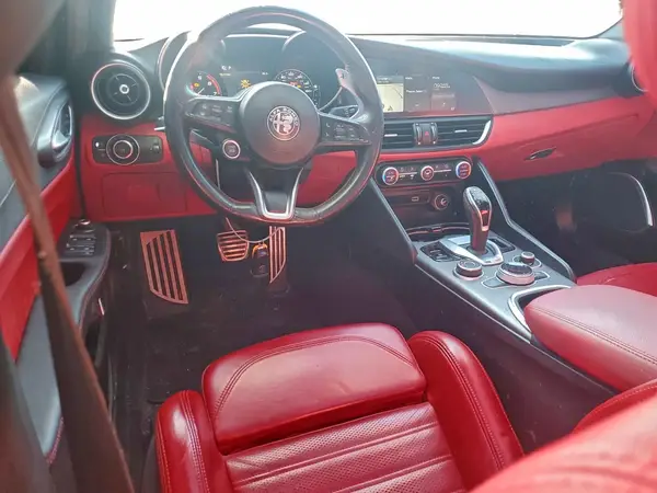 ZARFANBN3M7640736 2021 ALFA ROMEO GIULIA - Image 8