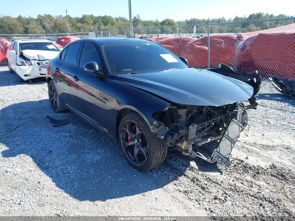 ZARFANBN3M7642583 2021 ALFA ROMEO GIULIA