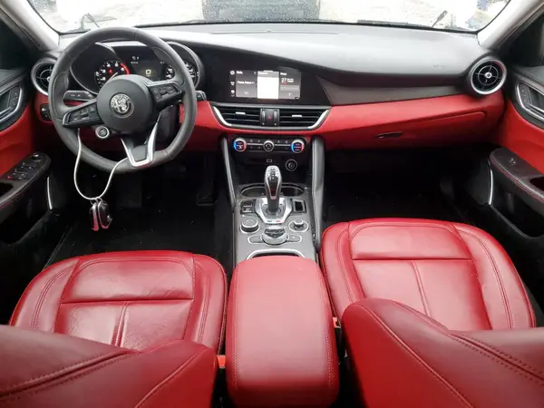 ZARFANBN3M7646763 2021 ALFA ROMEO GIULIA - Image 8